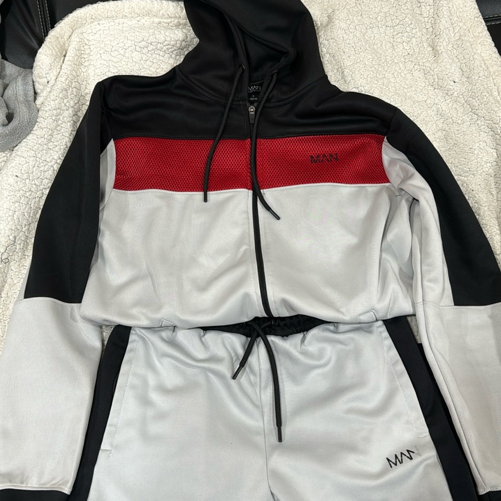 Boohoo matching sweatsuit set